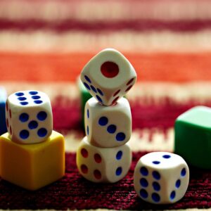 Boîte de 5 jeux de société