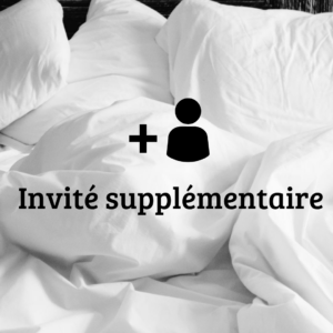 1 invité en plus